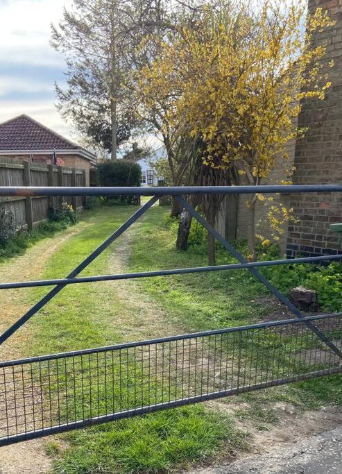Field Cottage Whittlesey Εξωτερικό φωτογραφία